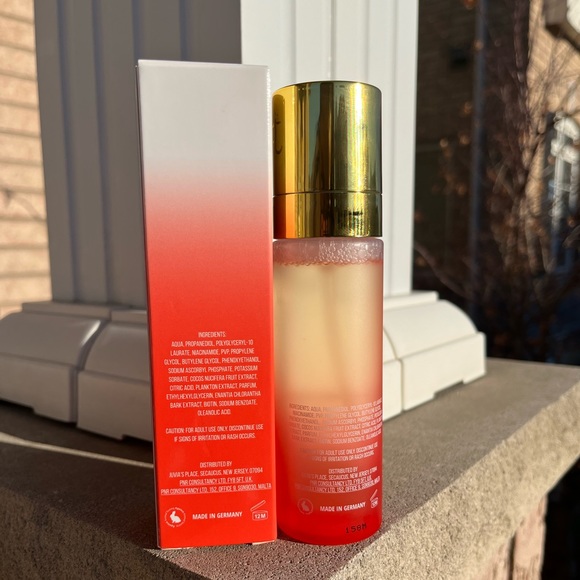 Juvia’s Place “Ready. Set. Seal.” Setting Spray - Picture 2 of 4